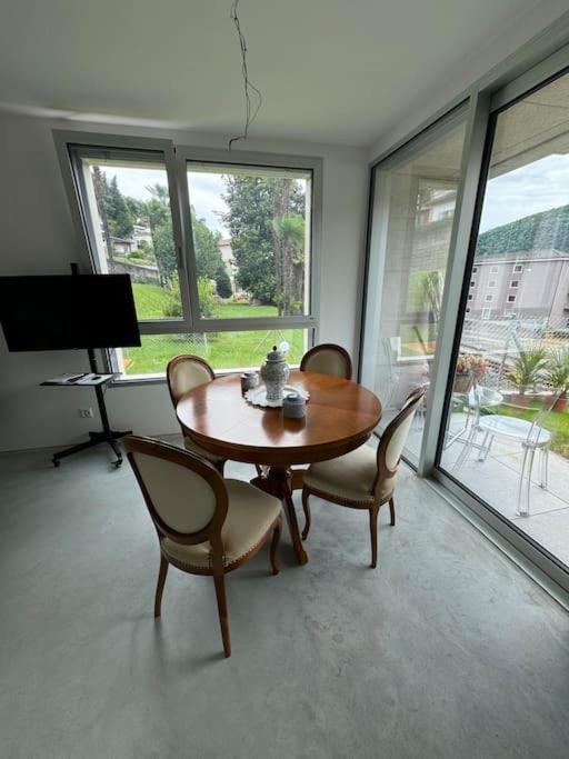 Neue Gartenwohnung Mit Sicht Auf Den Luganersee Ponte Tresa Exterior foto